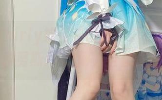 看白栎Shirly如何在图集中游走于碧蓝航线与雅努斯JK之间，全套都在这里