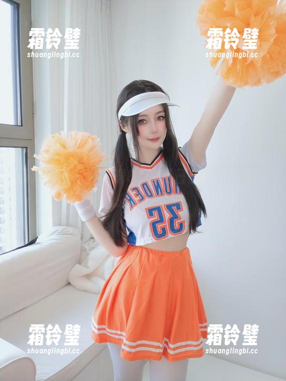 白银81 最新登场——白银81的夏日套图,衣服好像越来越少了啊。
