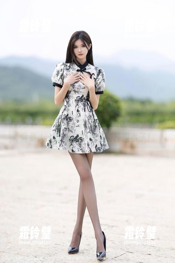 秀人网-Egg_尤妮丝 秀人网 - 看Egg_尤妮丝的JK美图,真相竟是人人都想成为青涩的校园小子!