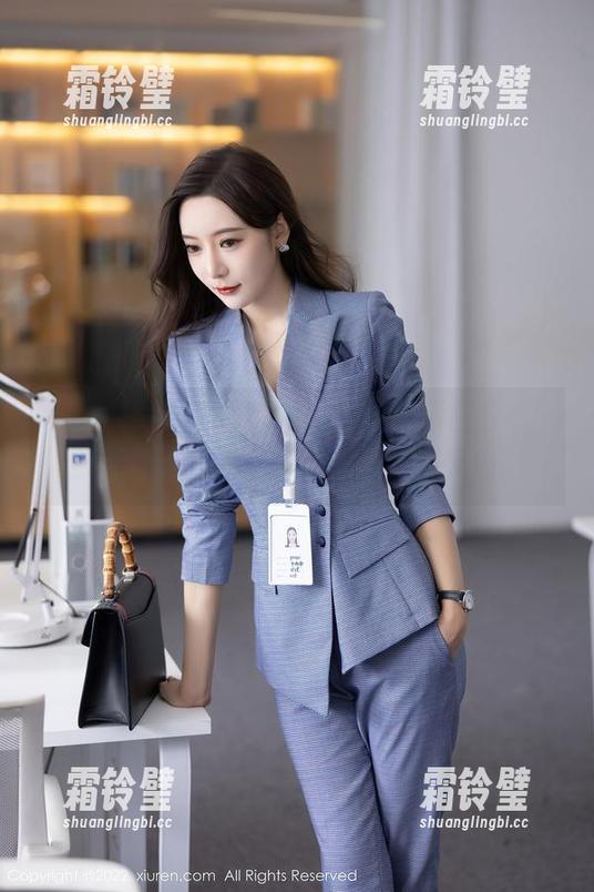 秀人网 - 来自Lucky沈欢欣的原图分享，那两条美腿还是很养眼的，别无他法