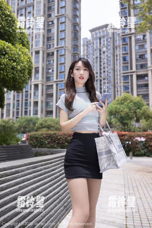 秀人网 - 原来，裤里丝可以让奶芙乔乔的日常照片多份趣味，资源有点意思！