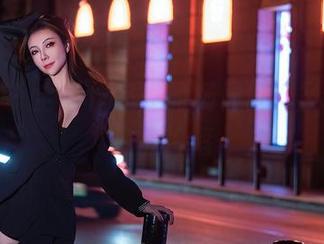 秀人网 – 全套作品里的杨倩倩，圣诞也不怕被冷落