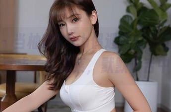 秀人网 – 当柚琪Rich偶遇教室，图库分享简直成了私房菜，默默咂舌中。