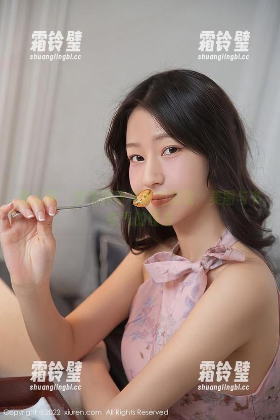 秀人网-梦然同学 秀人网 - 梦然同学与她的眼镜:美图与书卷气的碰撞