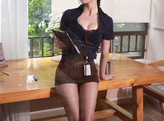 苏嫣qvq的皮衣图包，你下载了吗？万万没想到，里面的低调撩人如此迷人。