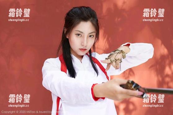 蜜桃社-梦乃Mandy 蜜桃社 - 最新的校服图包,梦乃Mandy让我们重返青春?但是…你懂的