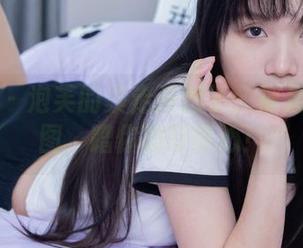 袜啵啵 – 泡芙的暴走开始了：裸足花絮美图，蹭你的好奇心！