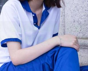 袜啵啵 – 瑶瑶的裸足图包：兄弟们，请注意，不是每只脚都值得被关注！