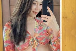 微密圈 – 再看一次！铁锤姐姐的写真，白得根本无法想象她的战斗力！