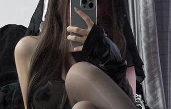 “找个借口穿礼服吗？”——阿薰kaOri的合集给你自由出入所有聚会的理由。